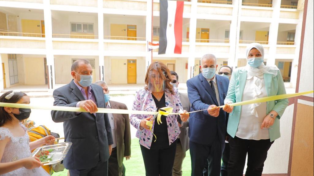 محافظ دمياط تفتتح المدرسة 