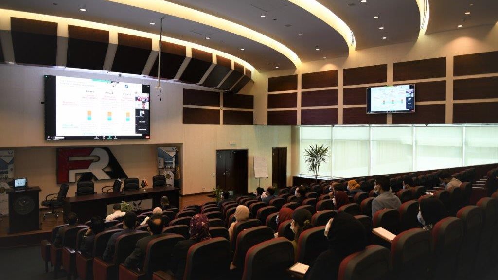 تدريب مهنى للعاملين بالرقابة المالية 