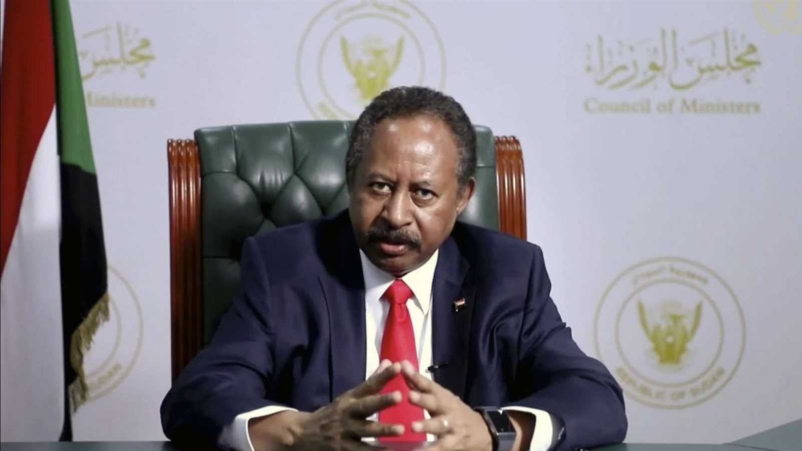 رئيس وزراء السودان: إطلاق النار على المتظاهرين جريمة