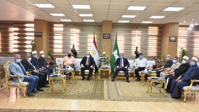 مدير أمن الشرقية يهنئ المحافظ بالعيد 