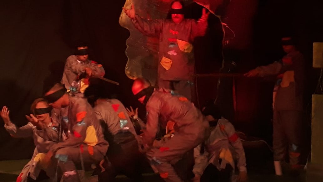 عروض مسرحية في المحافظات