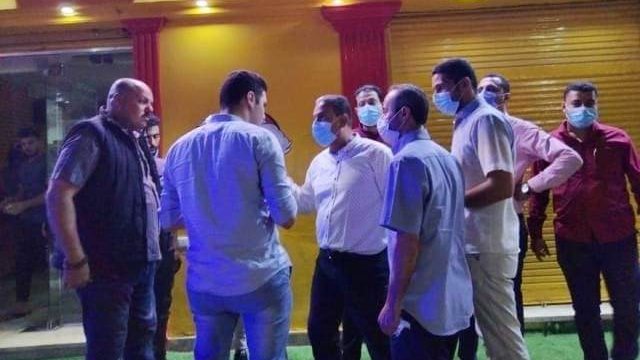 الحملات على المقاهي 