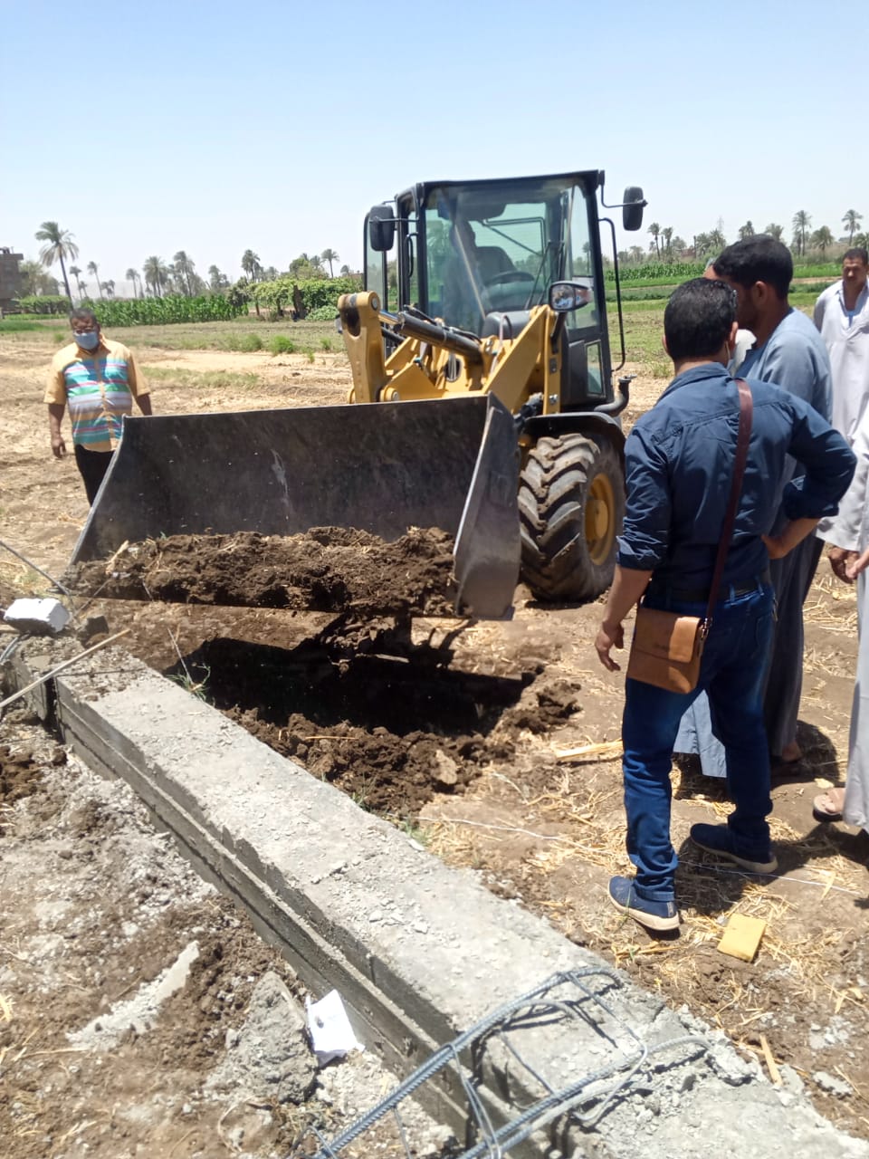 إزالة ١٣ حالة تعدي بسوهاج