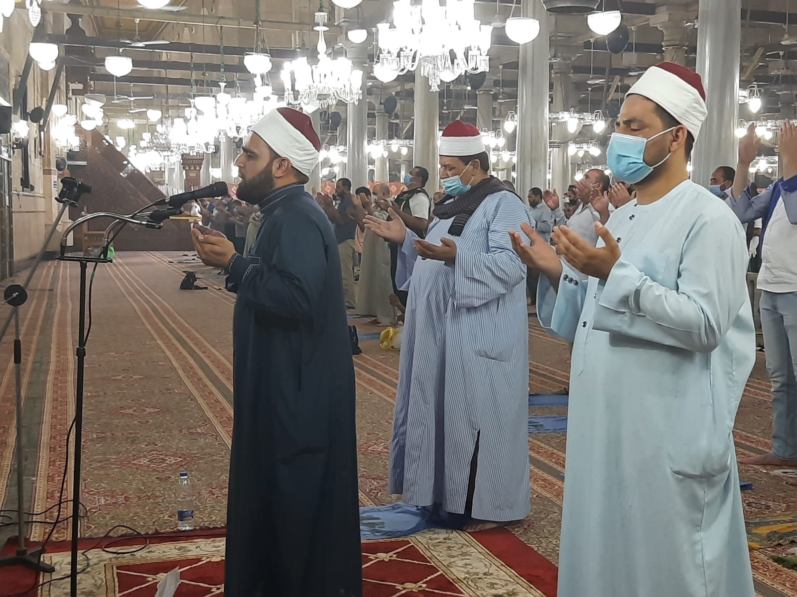 أئمة الأوقاف