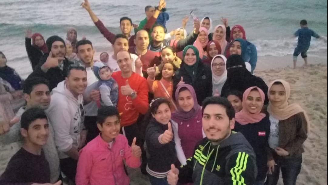 يوم ترفيهي علي شاطئ البحر بالريسة