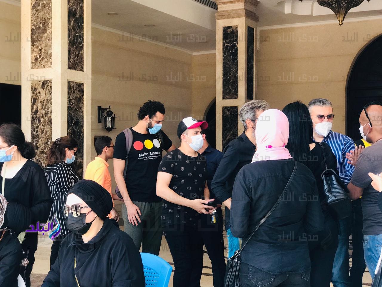 a66e4cde-aa68-41c1-925a-5ffa9d879ce9