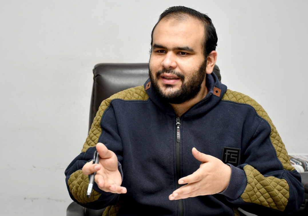 الكاتب أحمد الجدي الكاتب أحمد الجدي