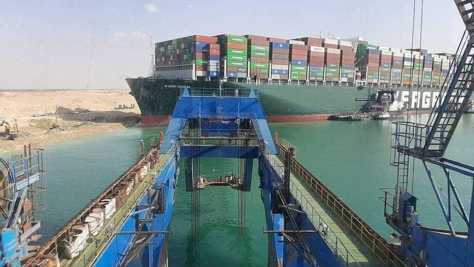 ايفر جيفين أثناء محاولات التعويم 