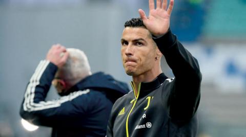 كريستيانو رونالدو لاعب فريق يوفنتوس كريستيانو رونالدو لاعب فريق يوفنتوس