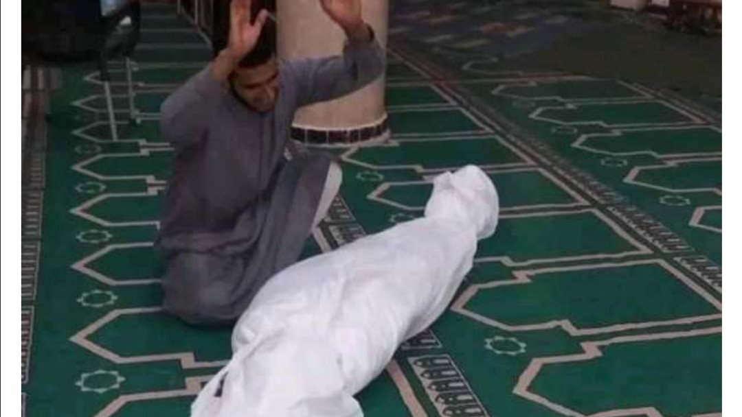 واقعة مزاح بالكفن داخل مسجد 