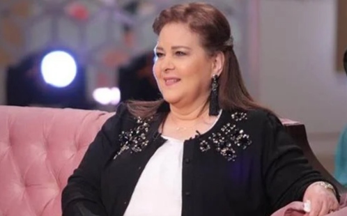 دلال عبد العزيز 