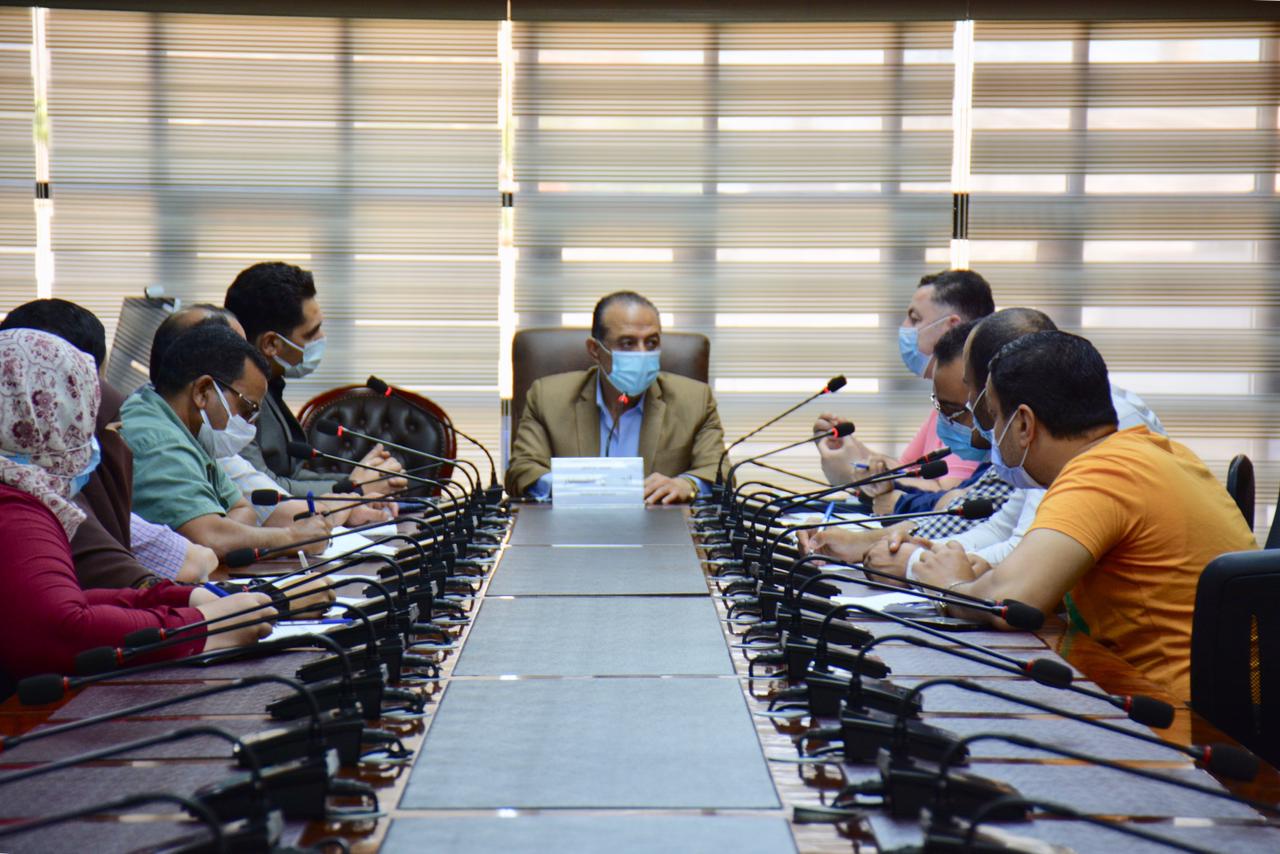 جانب من اجتماع سكرتير عام الدقهلية
