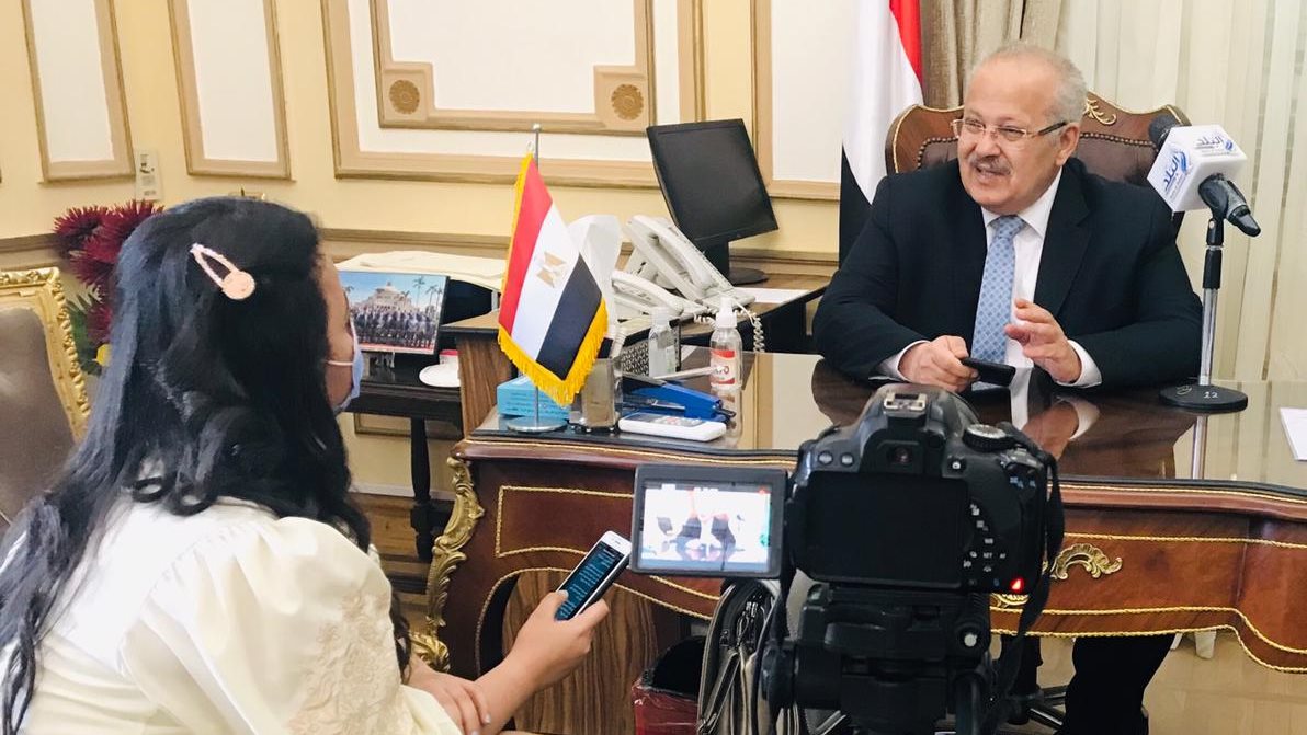  رئيس جامعة القاهرة