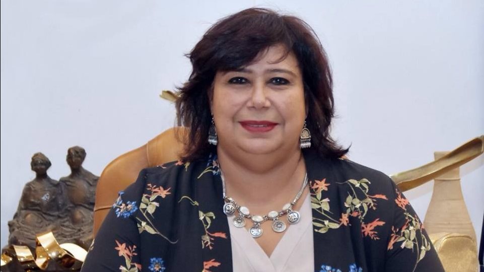 وزيرة الثقافة 