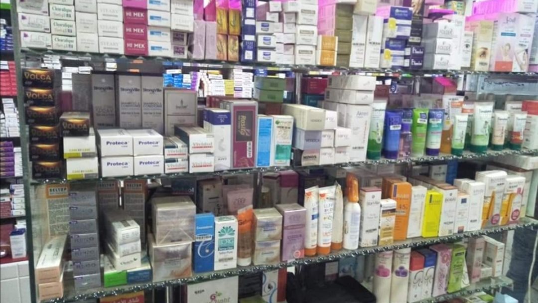 استمرار حملات الرقابة على الصيدليات بالمنيا 
