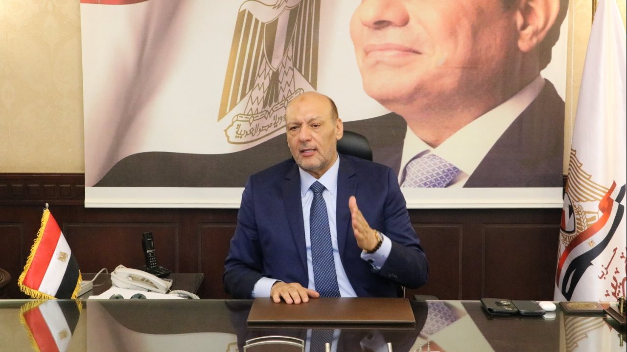 المستشار حسين أبو العطا رئيس حزب "المصريين