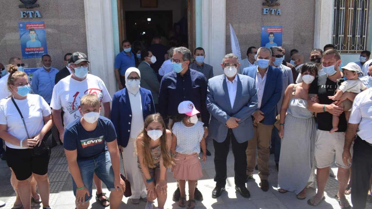 محافظ البحر الاحمر ووزير السياحة ووزيرة الصحة