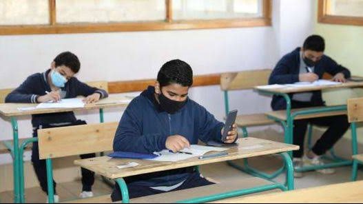 امتحانات الطلاب 
