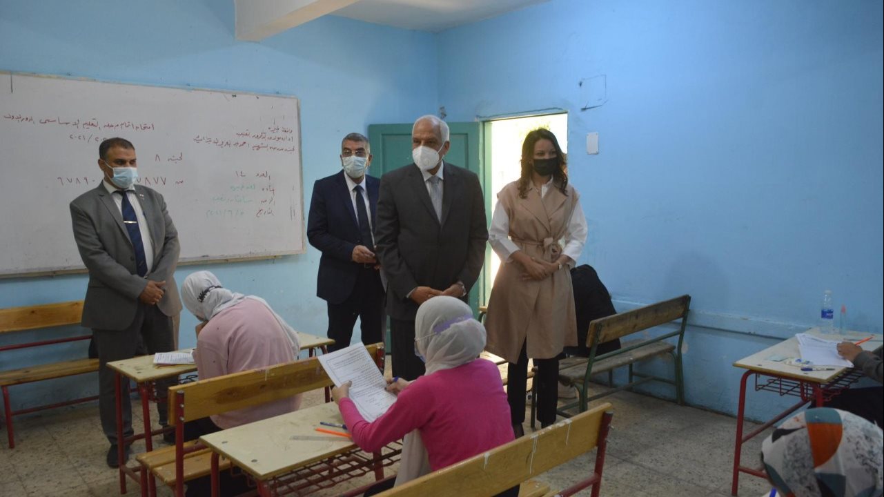 محافظ الجيزة يتابع امتحانات الشهادة الإعدادية 
