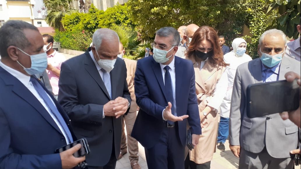 محافظ الجيزة يتابع امتحانات الشهادة الإعدادية 