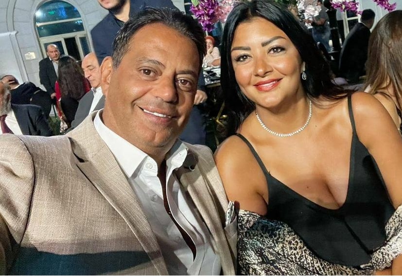 هاني رمزي وزوجته 