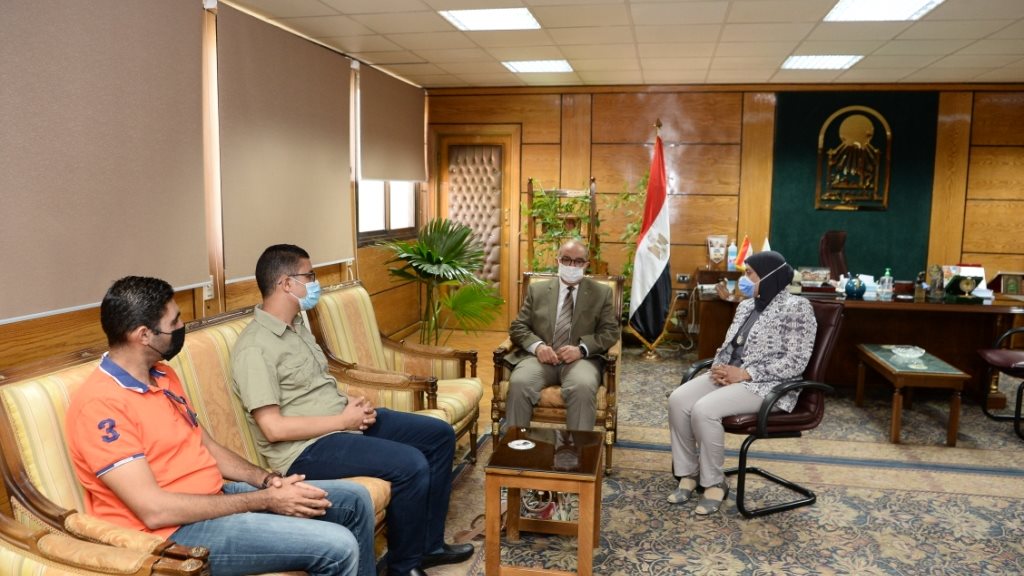 رئيس جامعة أسيوط يستقبل وفد المجلس الوطني للاعتماد 