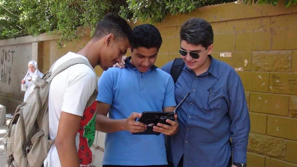 طلاب الثانوية العامة 