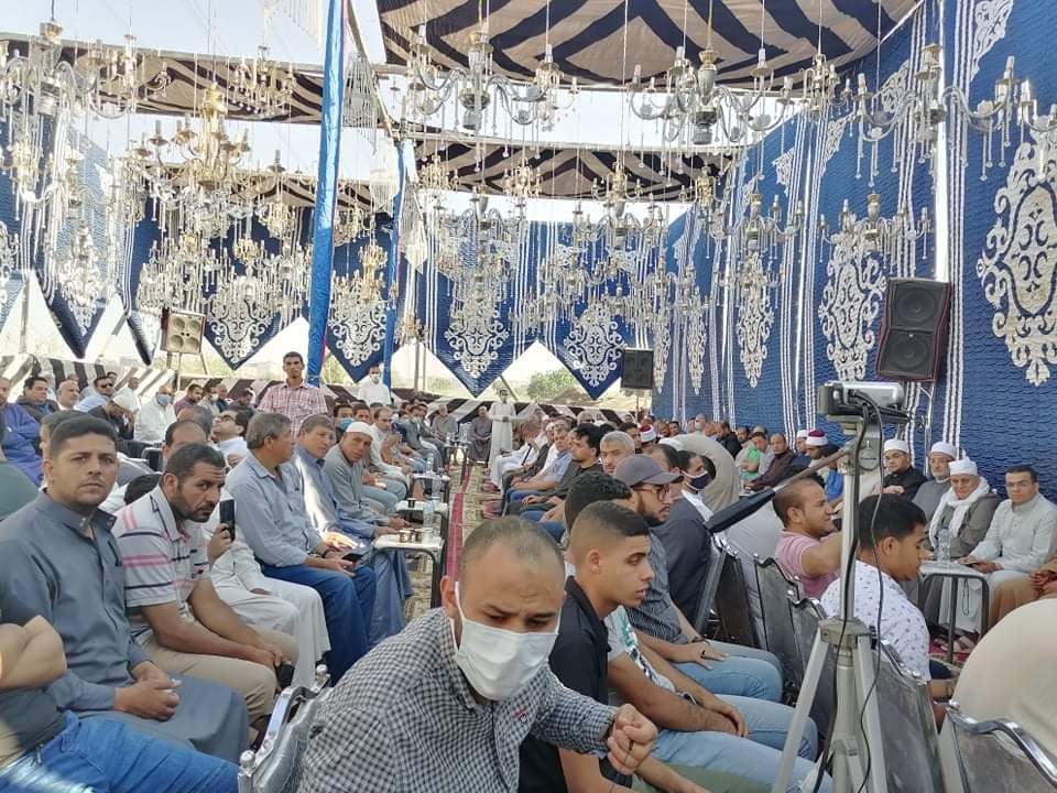 جانب من العزاء 