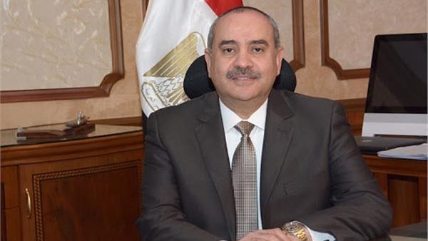 الطيار محمد منار وزير الطيران المدني