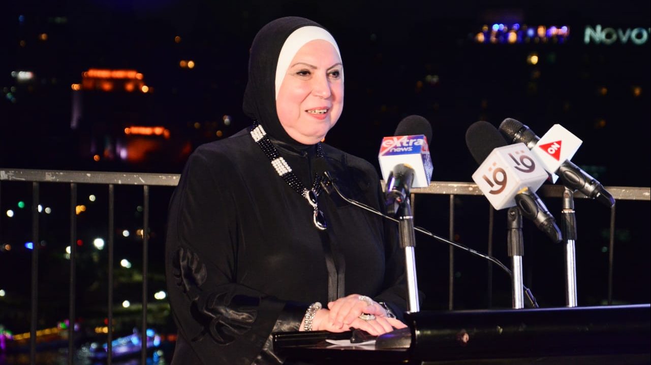 وزيرة الصناعة