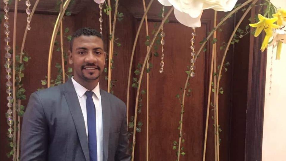 الفنان التشكيلي الشاب كريم سيد 