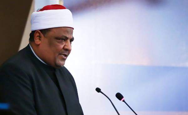 الدكتور عباس شومان 
