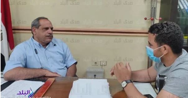 محرر صدى البلد مع الدكتور عبد الكريم العراقي مدير المستشفى