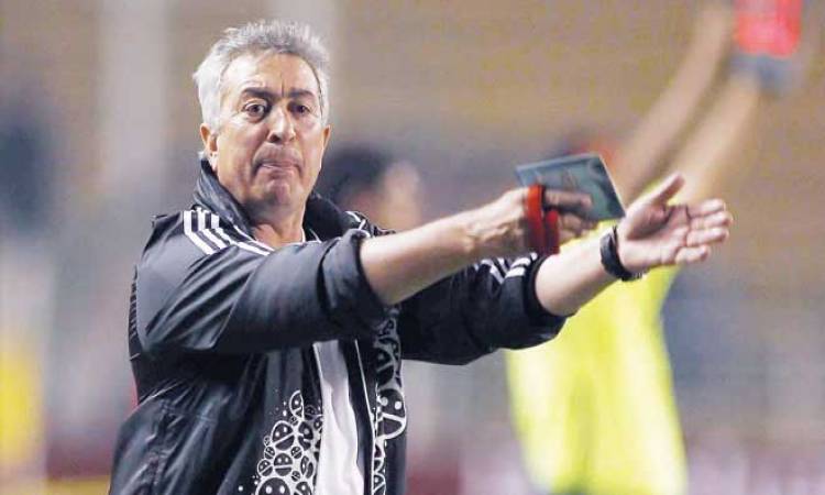 حلمي طولان المدير الفني لفريق إنبي