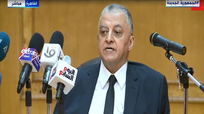 الدكتور عادل عمر الشريف ، نائب رئيس المحكمة الدستورية العليا