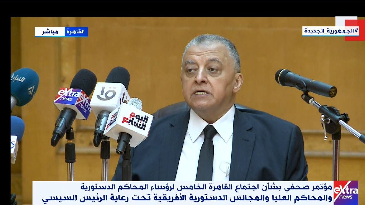 عادل عمر الشريف 