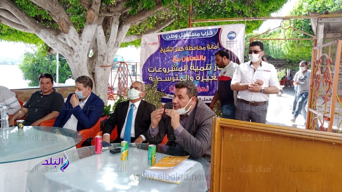 جانب من الندوة