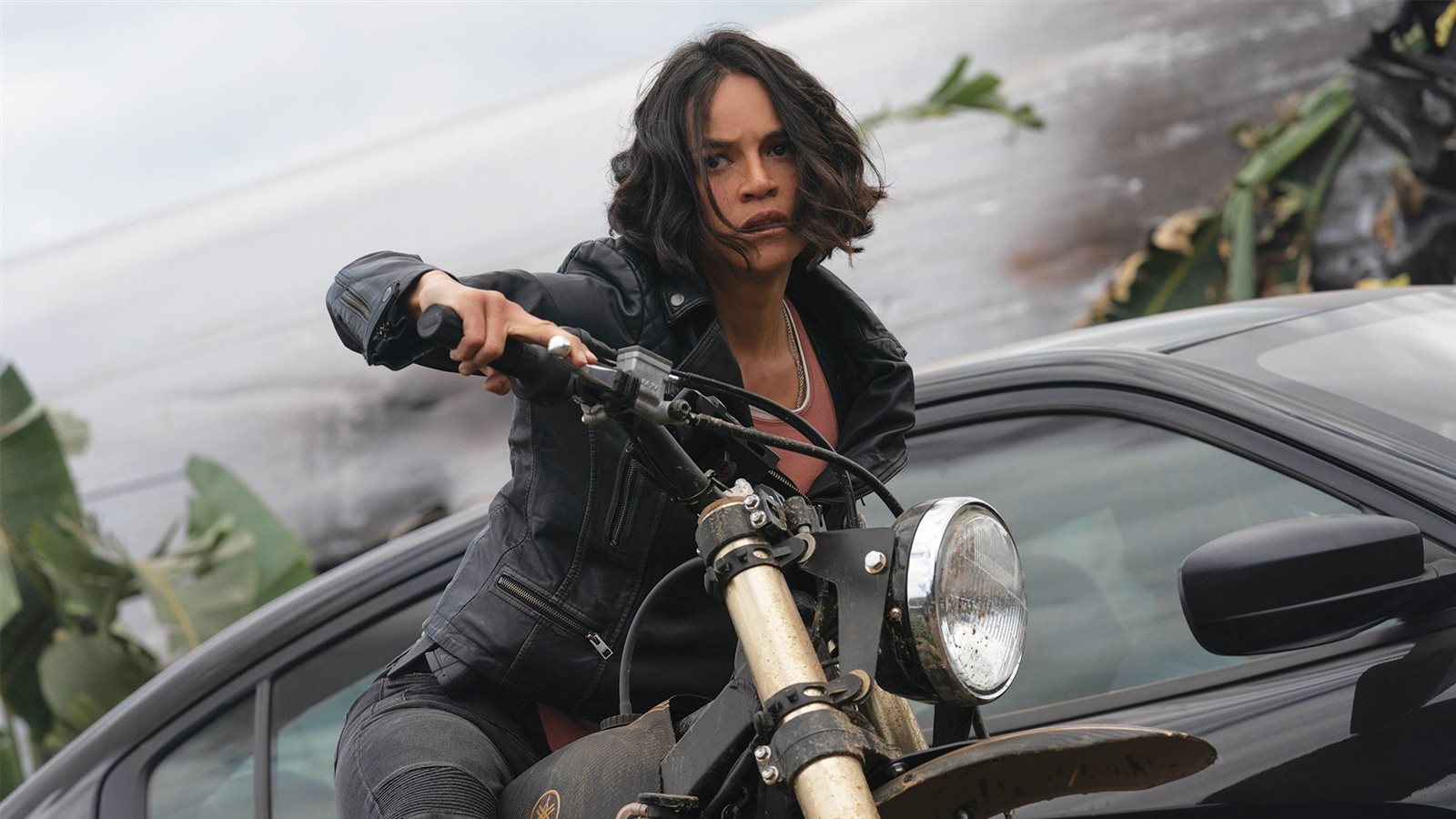 مشهد من فيلم Fast & Furious 9