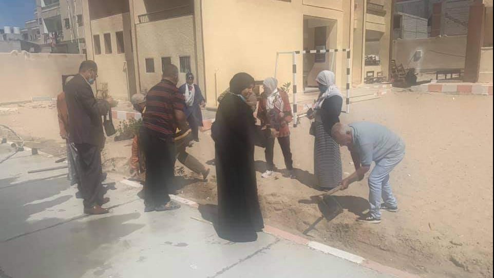 أعمال التشجير بمدرسة ال ايوب بالعريش 