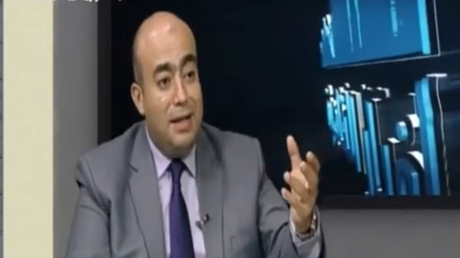 د. إسلام عوض