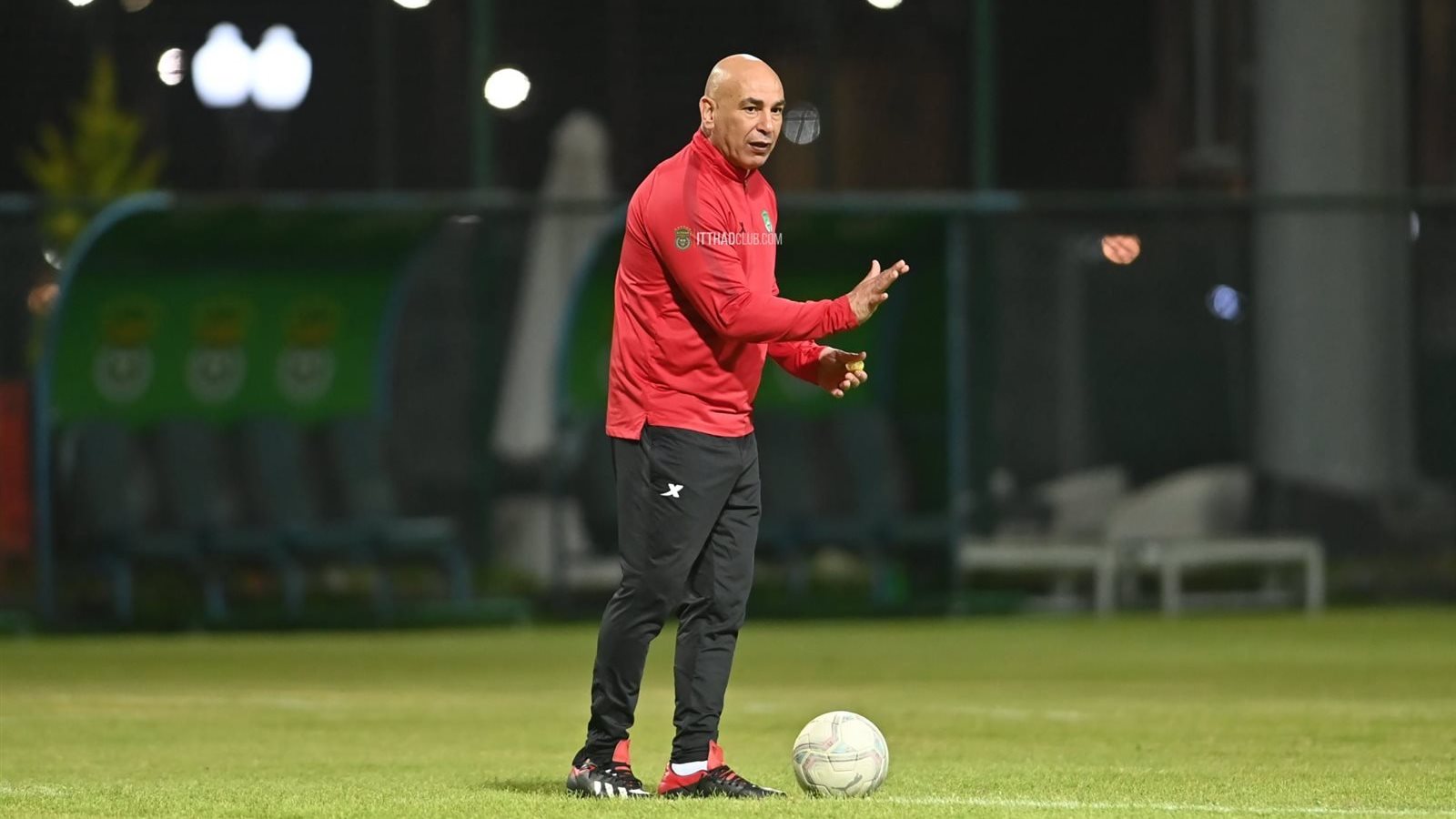 حسام حسن المدير الفني للاتحاد السكندري