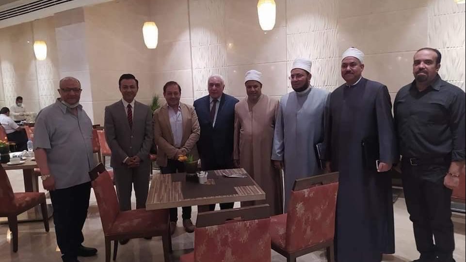 صورة على هامش مؤتمر بناء الوعي 