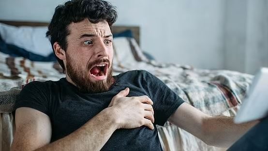 علاقة مشاهدة مباريات كرة القدم بالنوبات القلبية