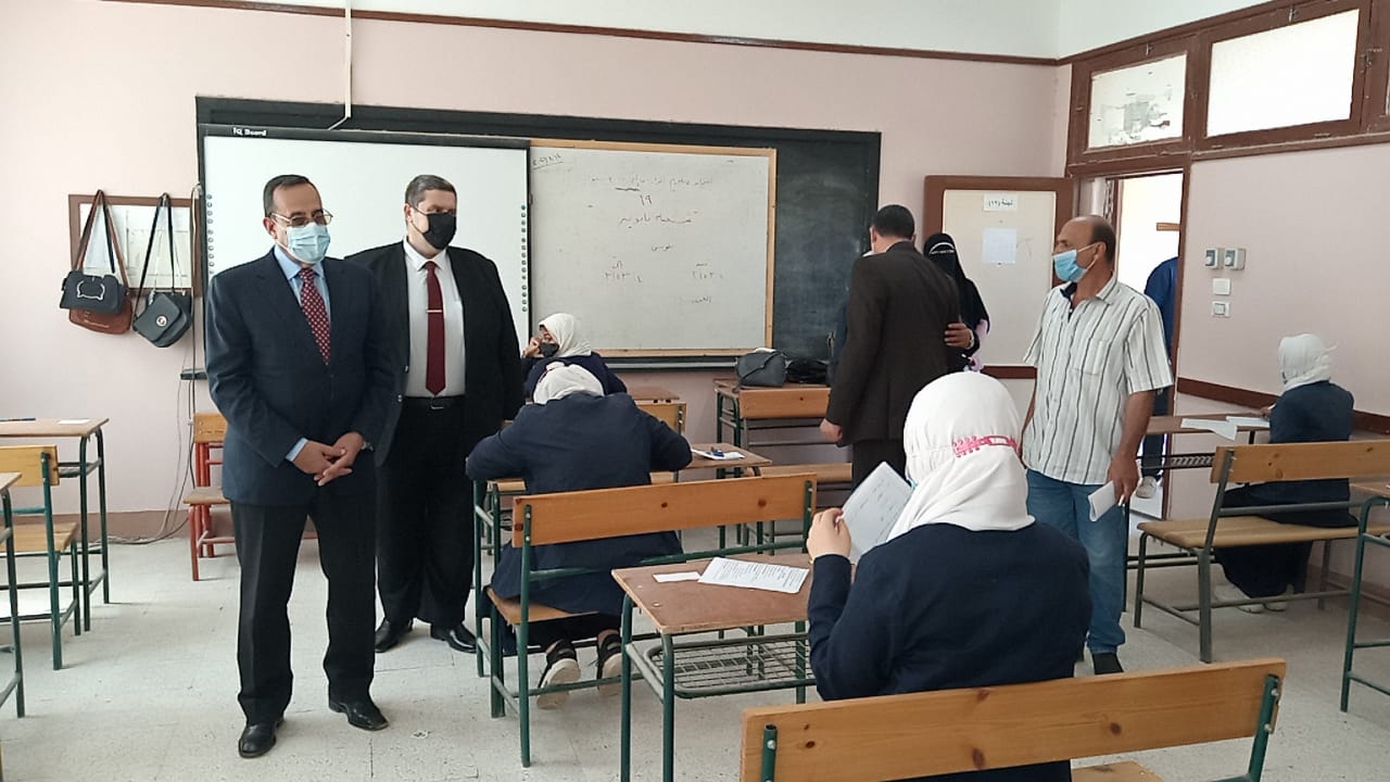 شوشة يتابع لجان امتحانات نهاية العام الدراسي بالعريش