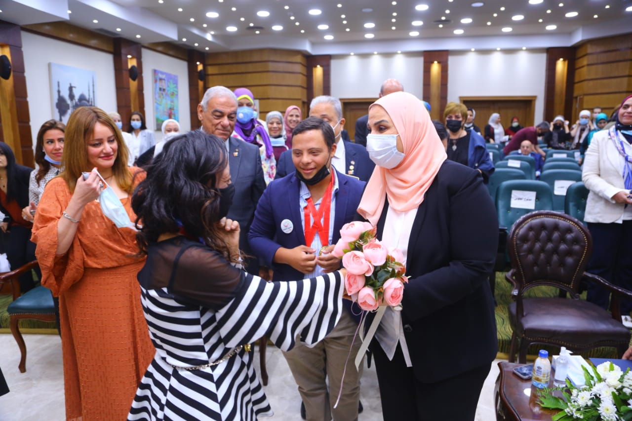 وزيرة التضامن الاجتماعى 