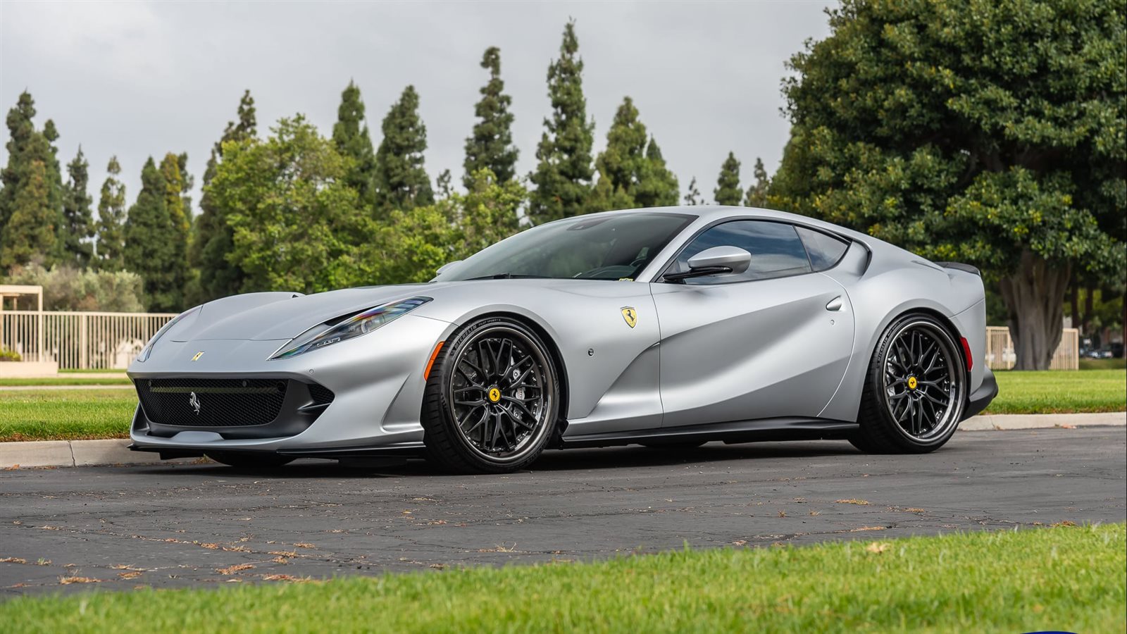 السيارة فيراري 812 Superfast سوبر فاست