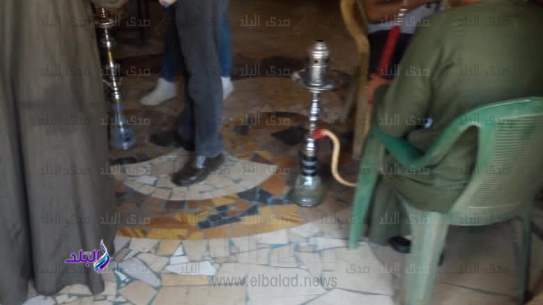 اغلاق ١٢ مقهى
