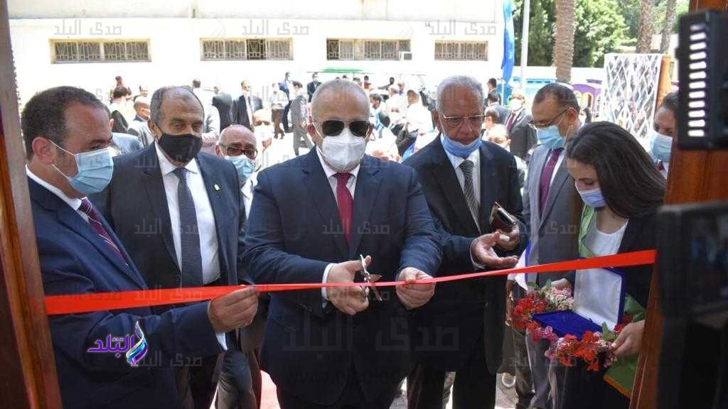 رئيس جامعة القاهرة 