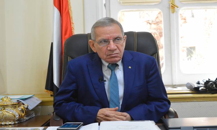  الدكتور محمد مجاهد نائب وزير التربية والتعليم