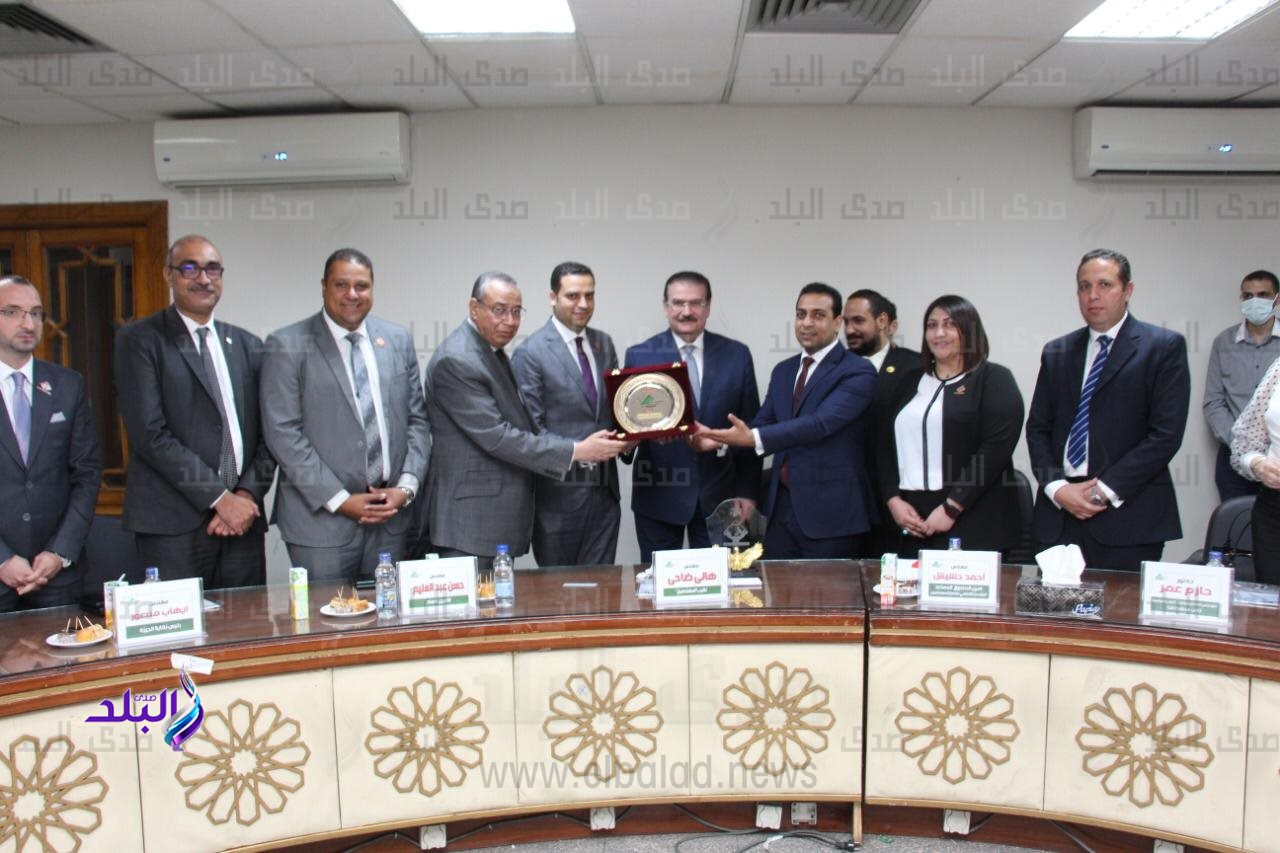 النقيب ووفد التنسيقية